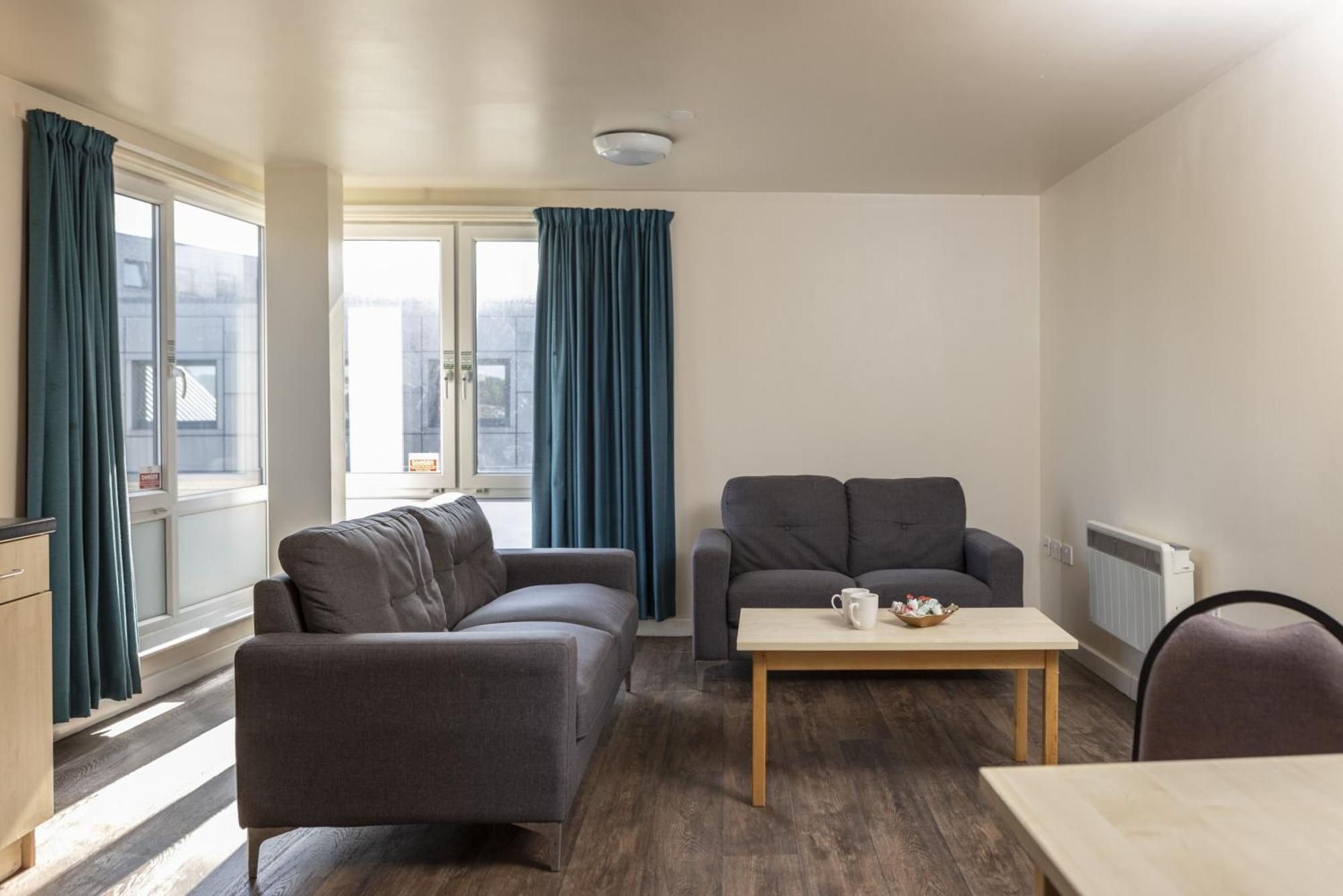 Burley Road Aparthotel Leeds  Exteriör bild
